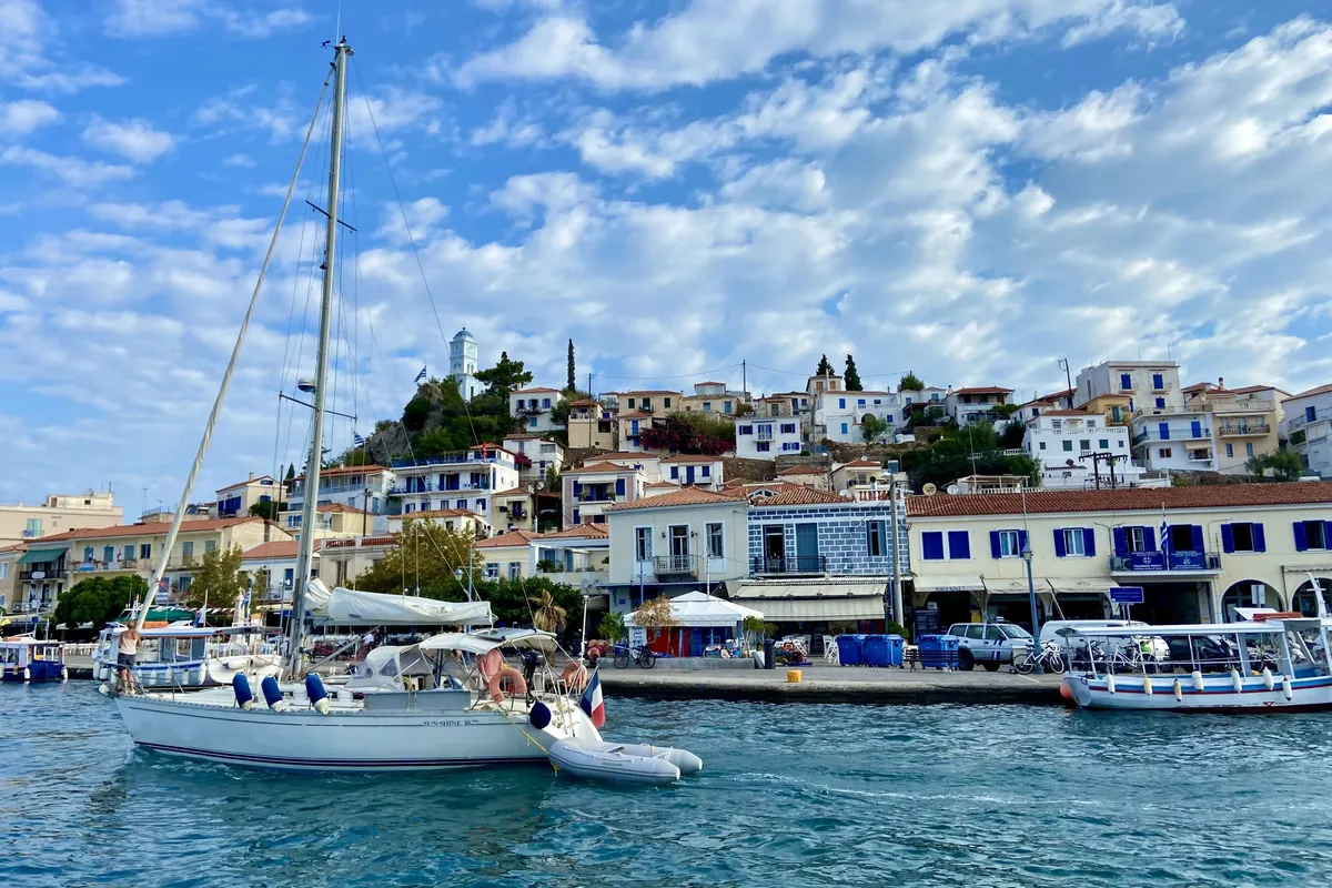 Glystra Lagonisi Marina in Kalyvia Thorikou Municipal Unit, Greece — photo 4