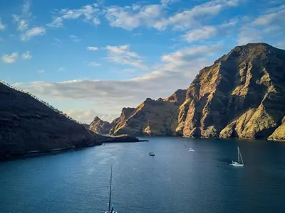 Nuku Hiva Marina in Nuku Hiva, France — photo 2