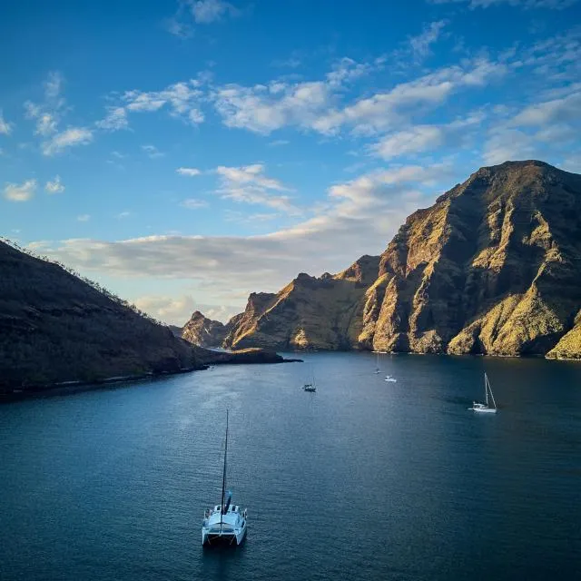 Nuku Hiva Marina in Nuku Hiva, France — photo 2