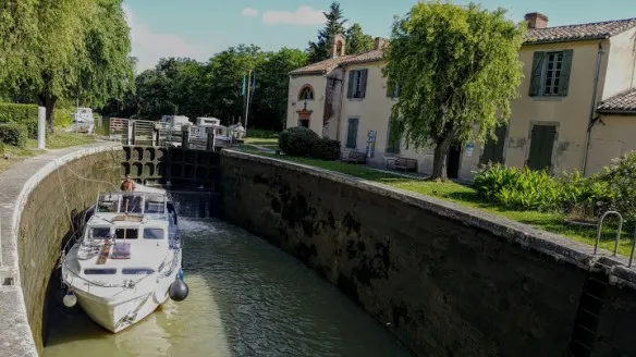 Negra Marina in Montesquieu-Lauragais, France — photo 3