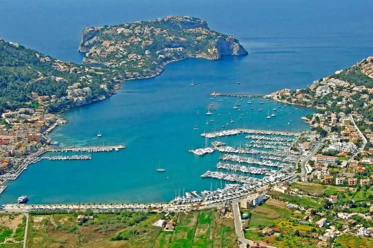 Puerto de Andratx, marina in Port d'Andratx, Spain — photo 3