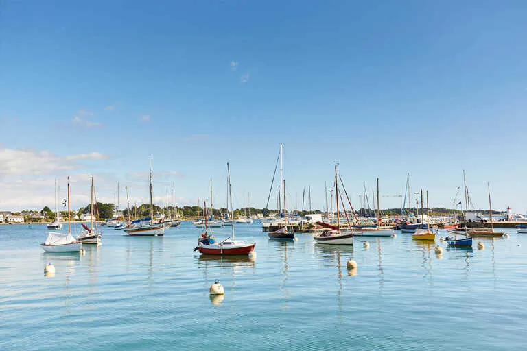 Port de la Trinite-sur-Mer, marina in La Trinité-sur-Mer, France — photo 2
