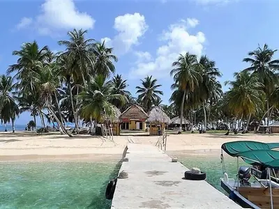 Isla Aguja Cabins San Blas Marina in Panama — photo 3