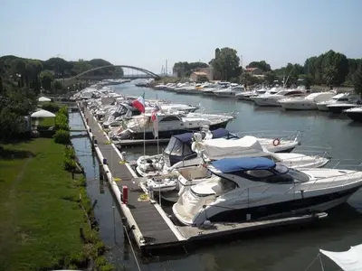 Porto Badino, marina in Terracina, Italy — photo 2