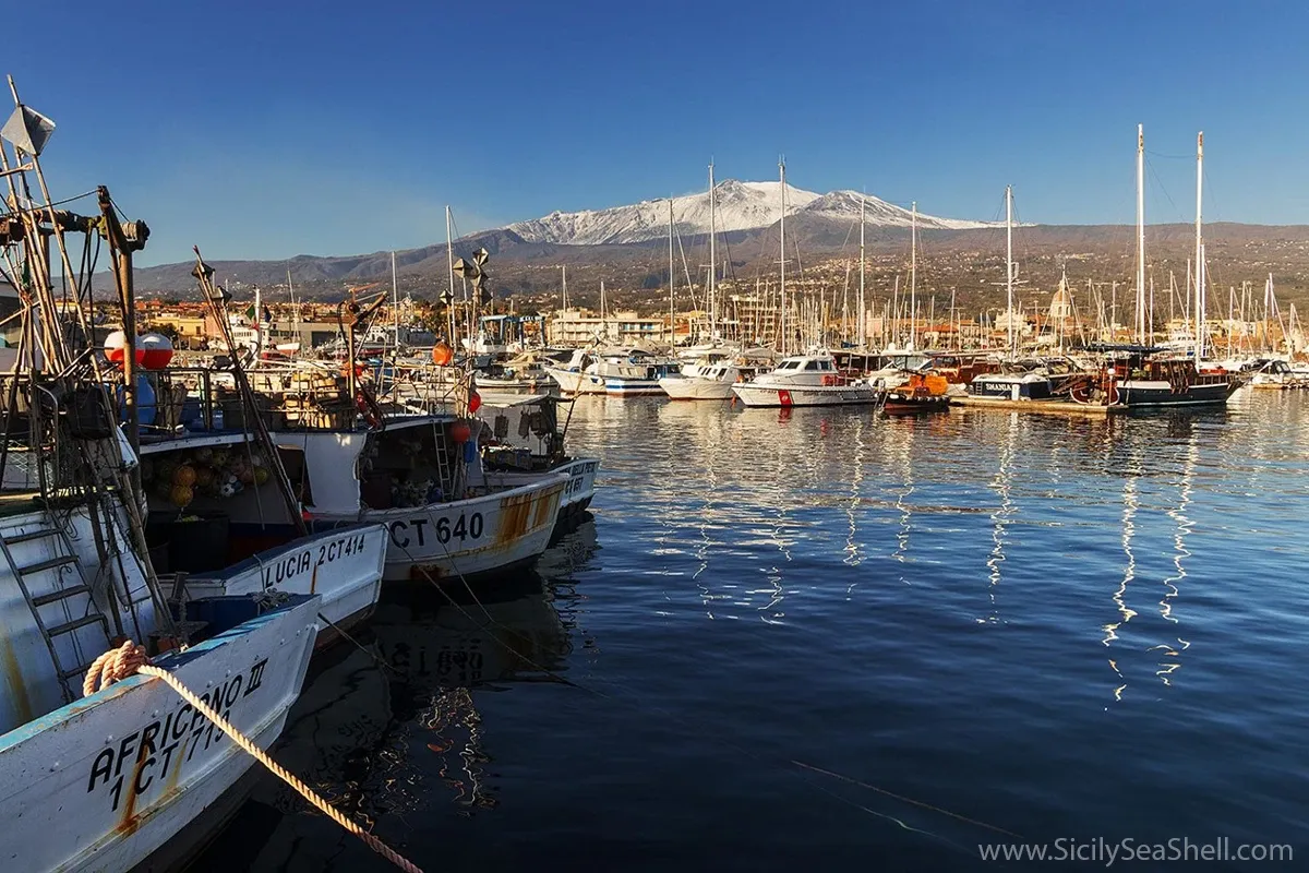 Porto dell'Etna, marina in Riposto, Italy — photo 5