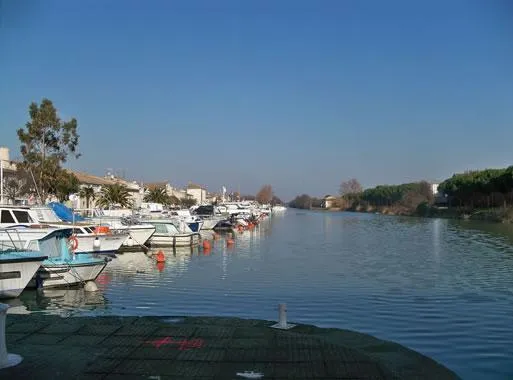 Saint-Gilles Marina in Saint-Gilles, France — photo 2