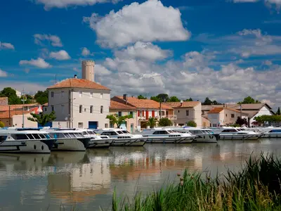 Saint-Gilles Marina in Saint-Gilles, France — photo 3