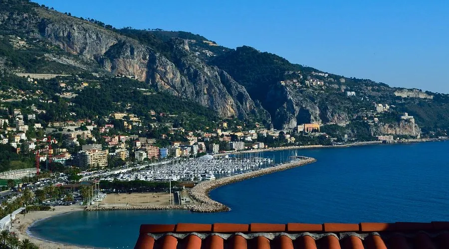 Port de Menton Garavan, marina in Menton, France — photo 9