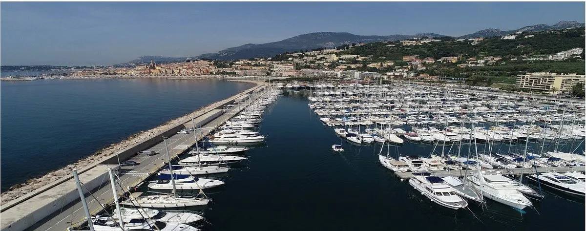 Port de Menton Garavan, marina in Menton, France