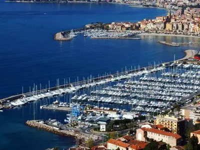 Port de Menton Garavan, marina in Menton, France — photo 4
