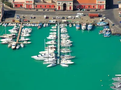 Porto di Catania, marina in Catania, Italy — photo 2