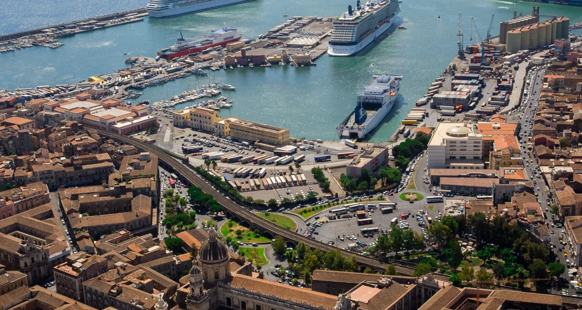 Porto di Catania, marina in Catania, Italy — photo 3