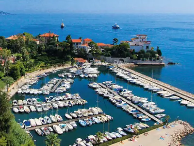 Port De Beaulieu-sur-Mer, marina in Beaulieu-sur-Mer, France — photo 2