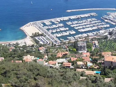 Port De Beaulieu-sur-Mer, marina in Beaulieu-sur-Mer, France — photo 3