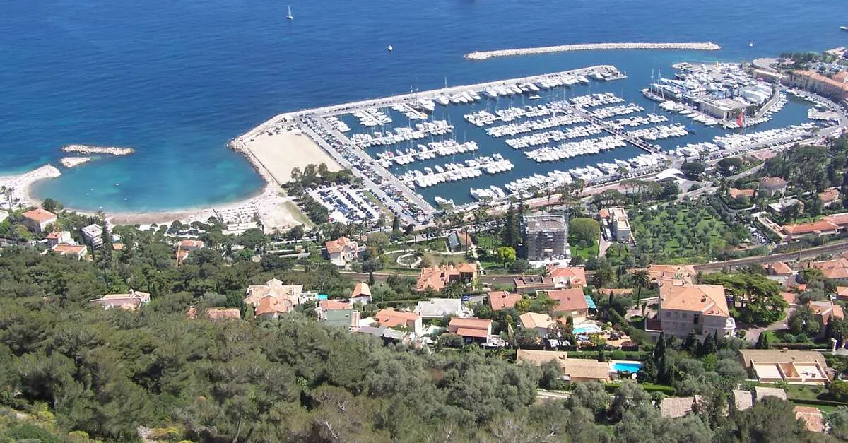 Port De Beaulieu-sur-Mer, marina in Beaulieu-sur-Mer, France — photo 3
