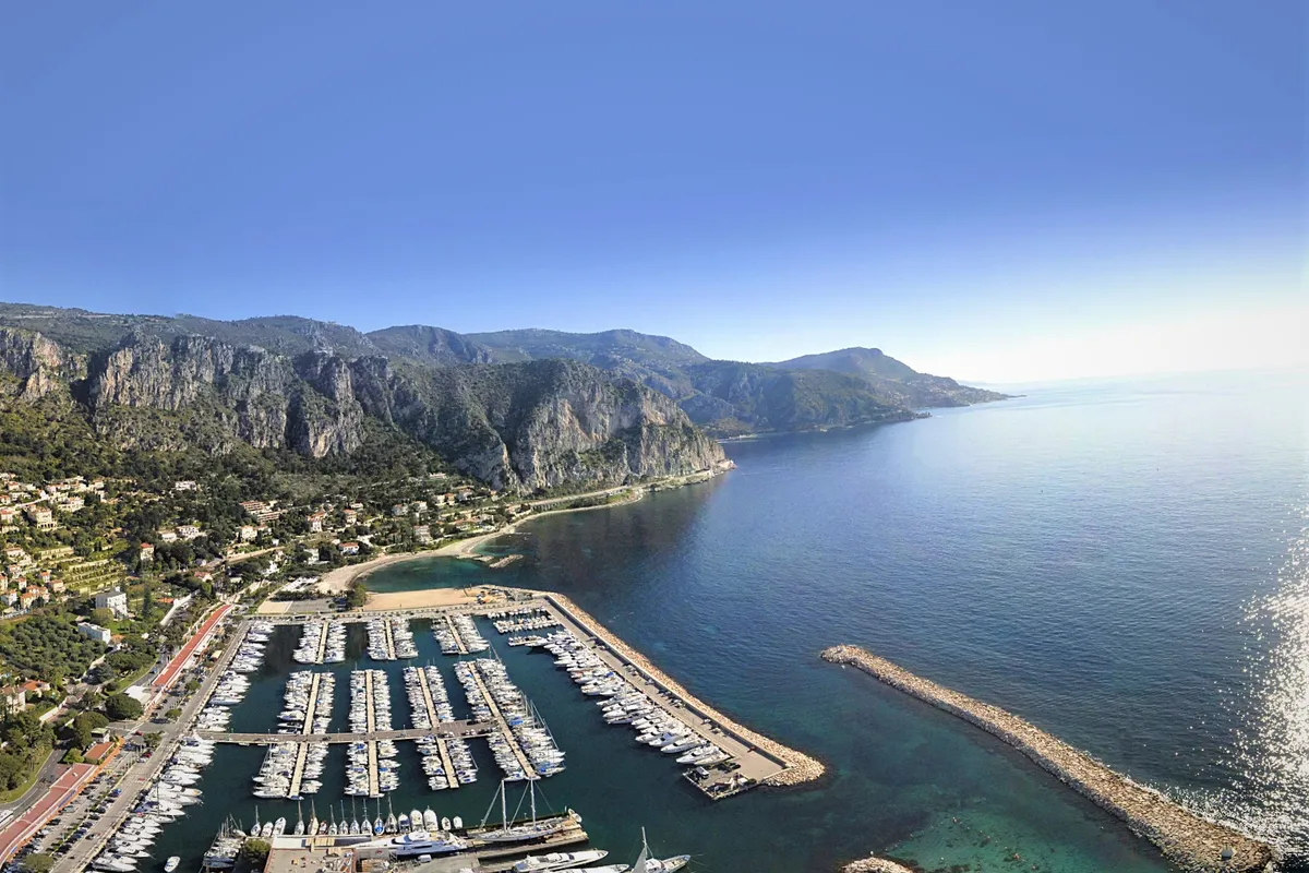 Port De Beaulieu-sur-Mer, marina in Beaulieu-sur-Mer, France — photo 4