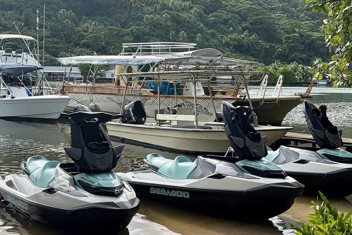 Huahine Marina in France — photo 3