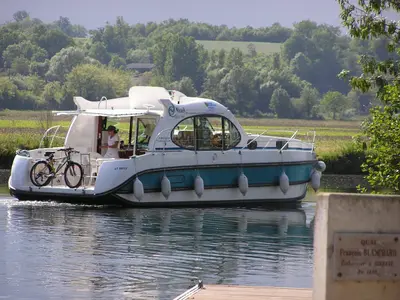 Sireuil Marina in Sireuil, France — photo 5