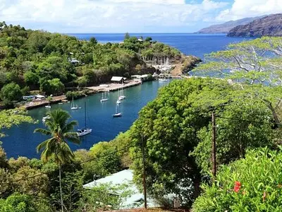 Atuona Port, marina in Hiva Oa, France — photo 5