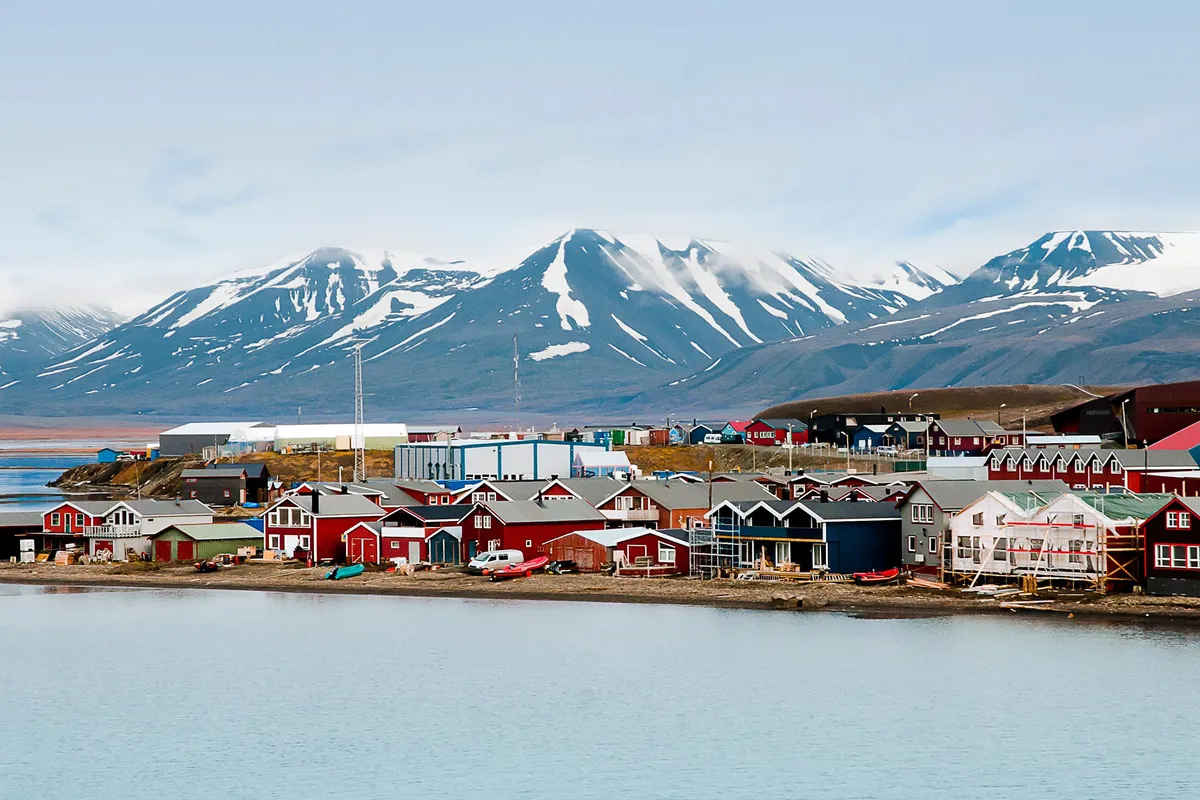 Longyearbyen Marina in Longyearbyen, Norway — photo 2