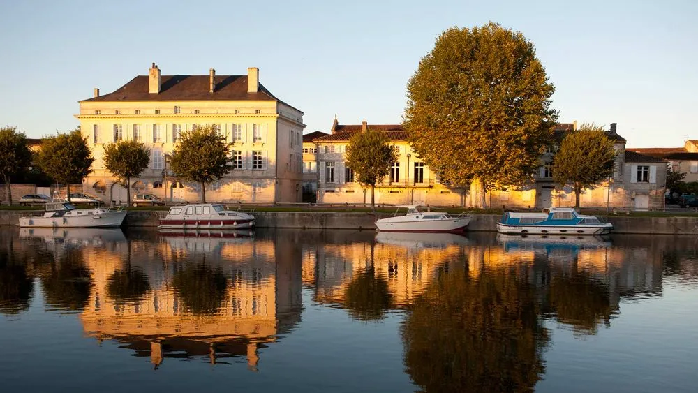 Jarnac Marina in Jarnac, France — photo 3