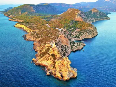 Isthmia Port