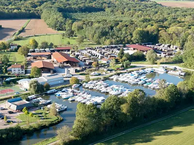 Port de Savoyeux, marina in Savoyeux, France — photo 2