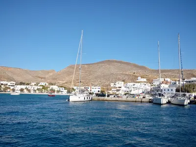 Folegandros port, marina in Greece — photo 4