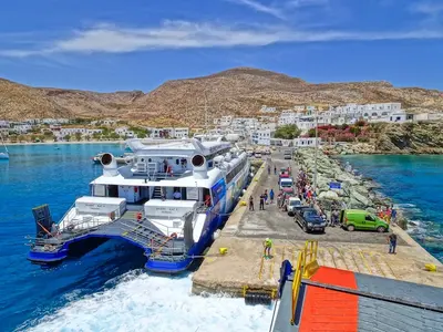 Folegandros port, marina in Greece — photo 3