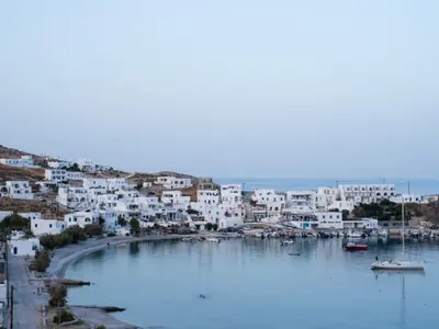 Folegandros port, marina in Greece — photo 2