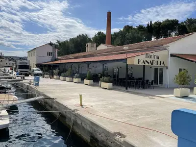 Marina Milna Kanarija in Općina Milna, Croatia — photo 2