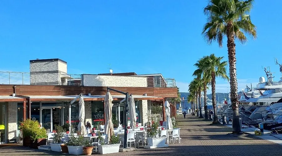 Porto Mirabello, marina in La Spezia, Italy — photo 6