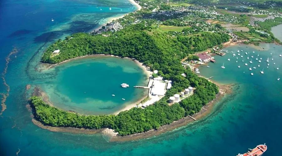La Marina Crater (Marina de Nosy Be, Port du Cratère) in Ambatoloaka, Madagascar — photo 2