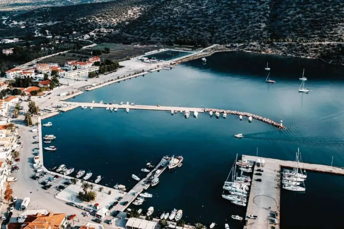Ermioni harbour, marina in Municipal Unit of Ermioni, Greece — photo 2