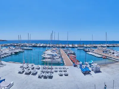 Port Calanova, marina in Palma de Mallorca, Spain — photo 2