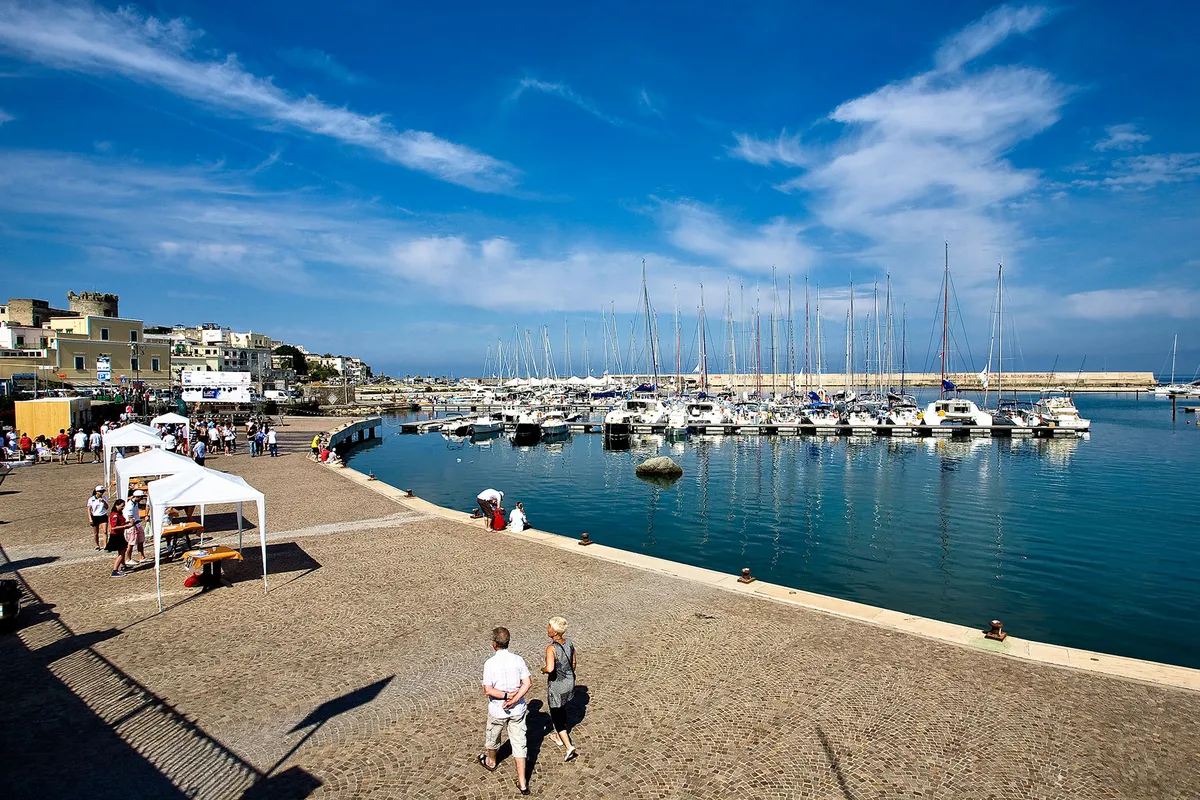 Porto di Forio, marina in Forio, Italy — photo 4