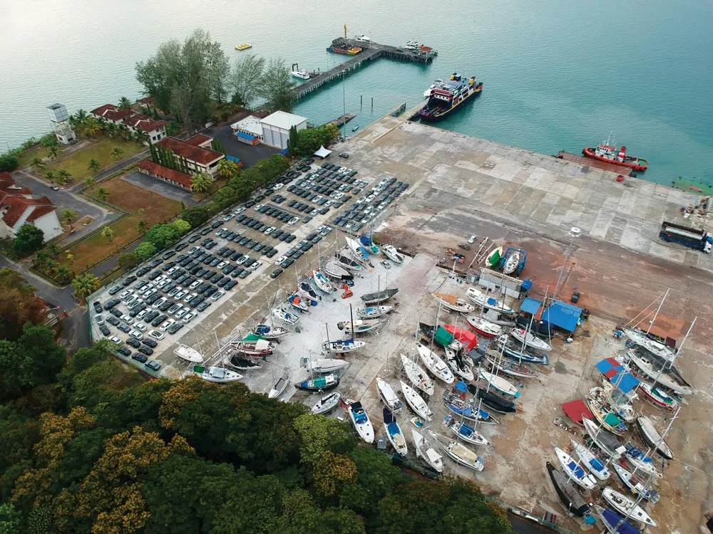 Royal Langkawi Yacht Club, marina in Kuah, Malaysia — photo 4
