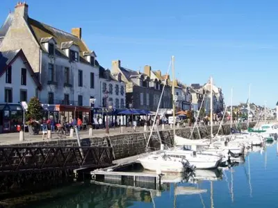 Saint-Martin-sur-Oust Marina in Saint-Martin-sur-Oust, France — photo 3