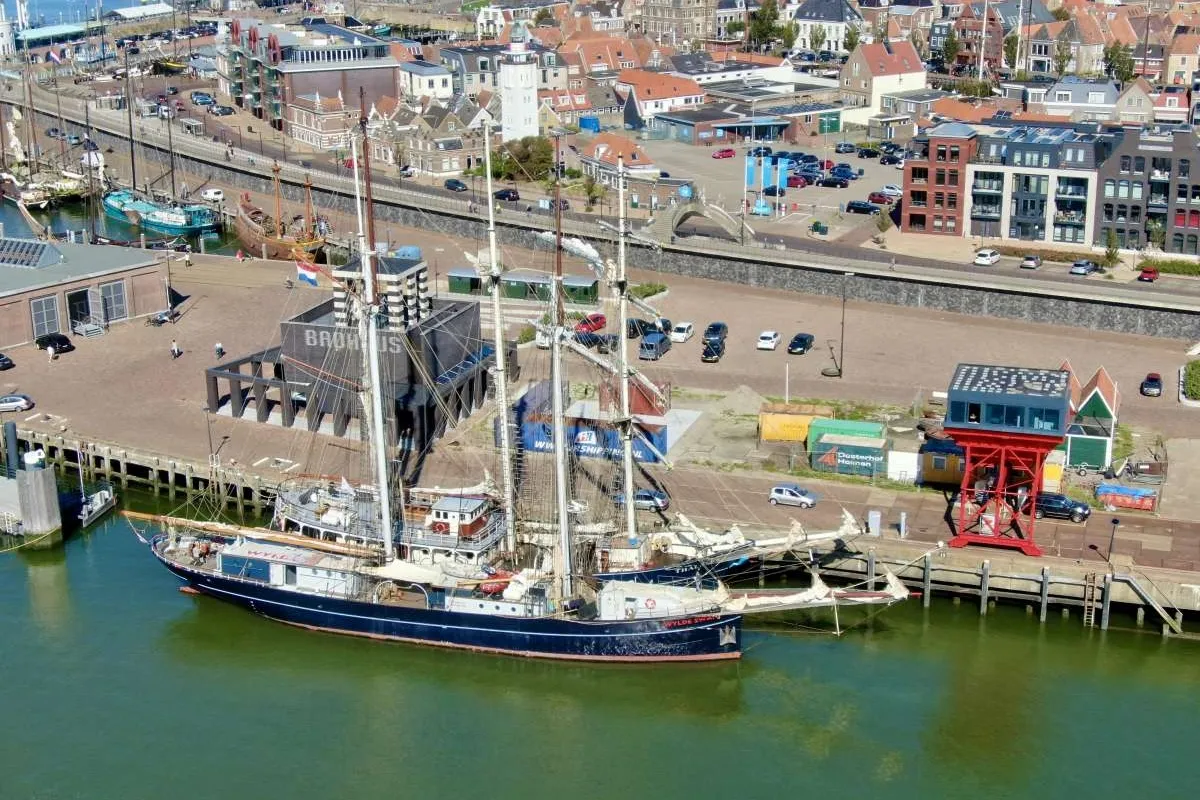 Willemshaven Harlingen, marina in Harlingen, Netherlands — photo 2