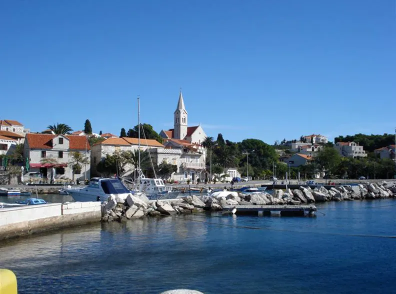 Port Sumartin, marina in Općina Selca, Croatia — photo 4