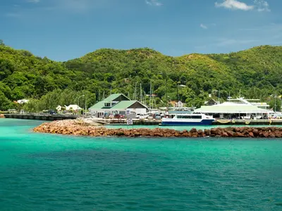 Praslin Ferry Harbour, marina in Baie Sainte Anne Praslin, Seychelles — photo 2