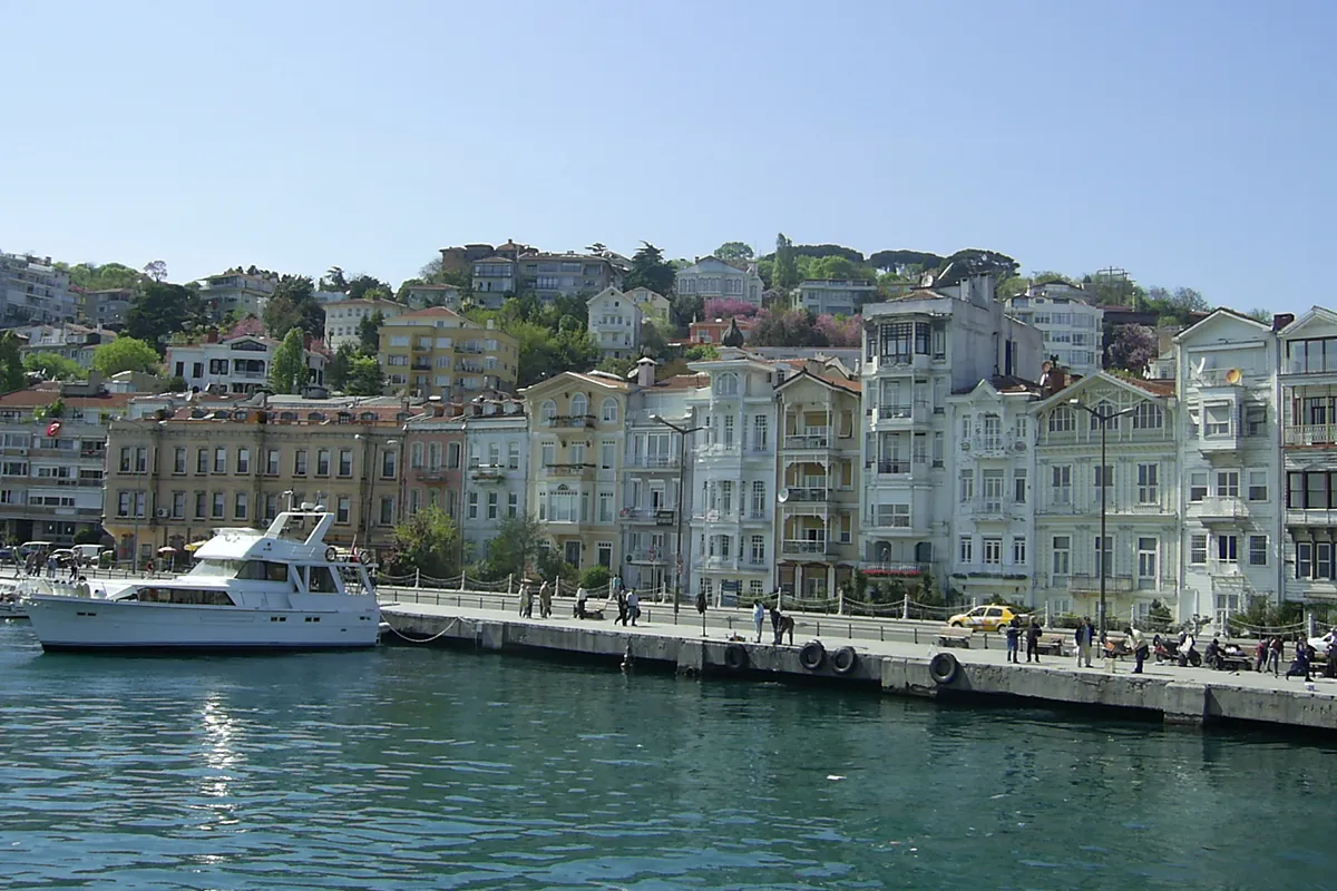 Arnavutkoy iskele, marina in Beşiktaş, Turkey — photo 4