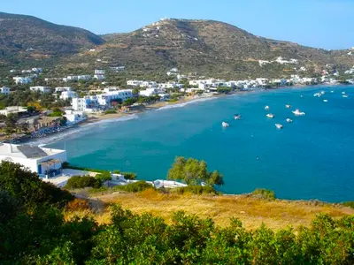 Marina Gialos Beach in Φάρος, Greece — photo 3