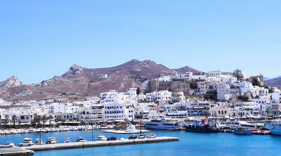 Agia Anna Port, marina in Saint Arsenius, Greece — photo 2