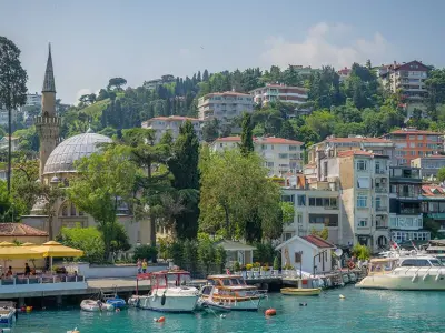 Bebek Coast Marina in Beşiktaş, Turkey