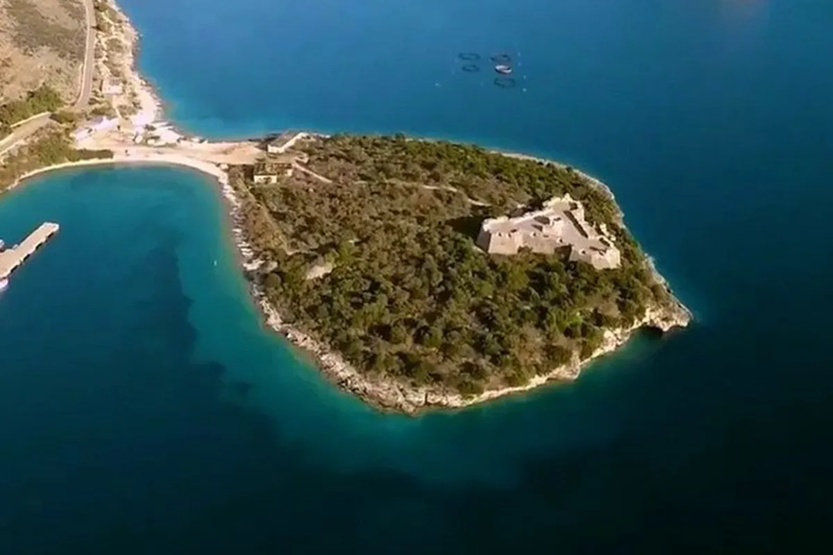Porto Palermo, marina in Himarë, Albania — photo 4