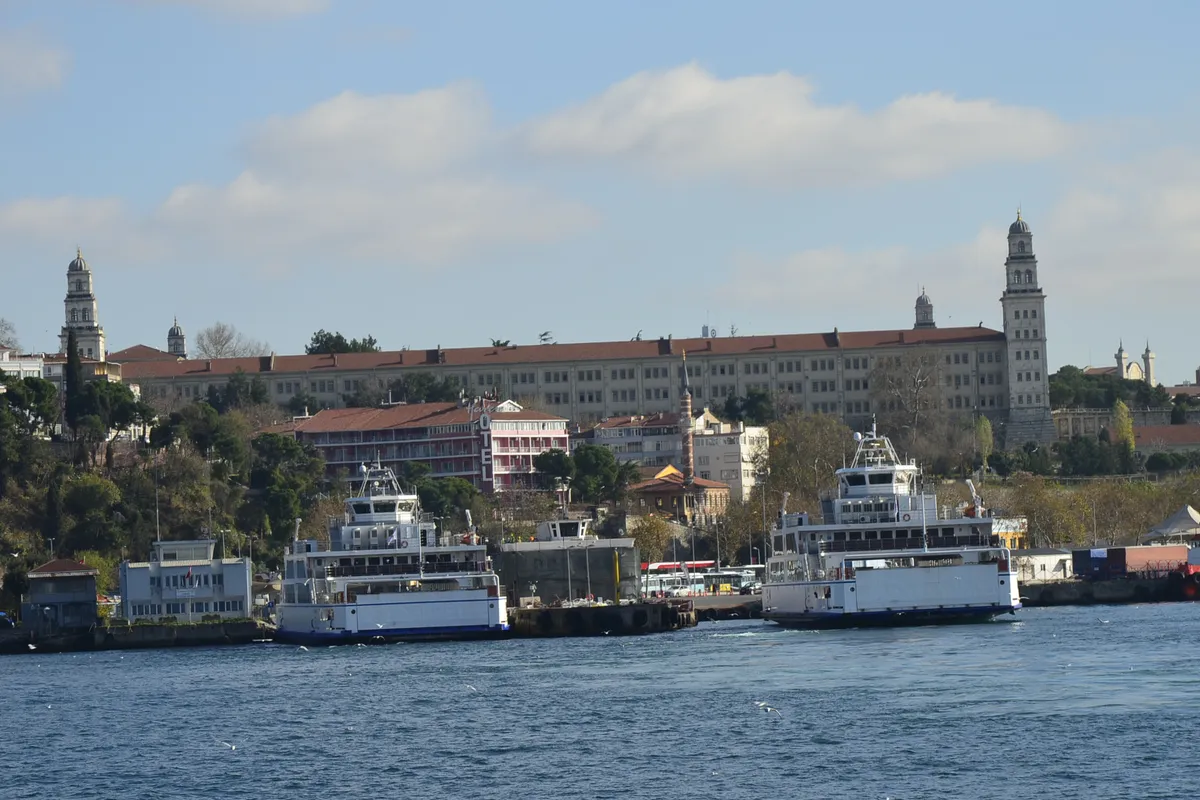 Uskudar harem Marina in Üsküdar, Turkey — photo 2