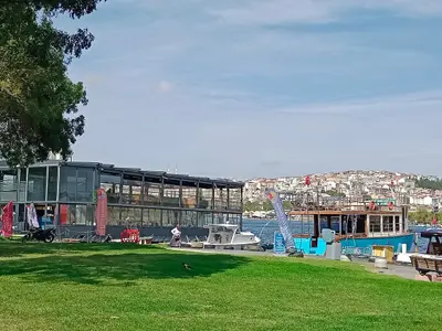 Balat Parkı Marina in Istanbul, Turkey — photo 2