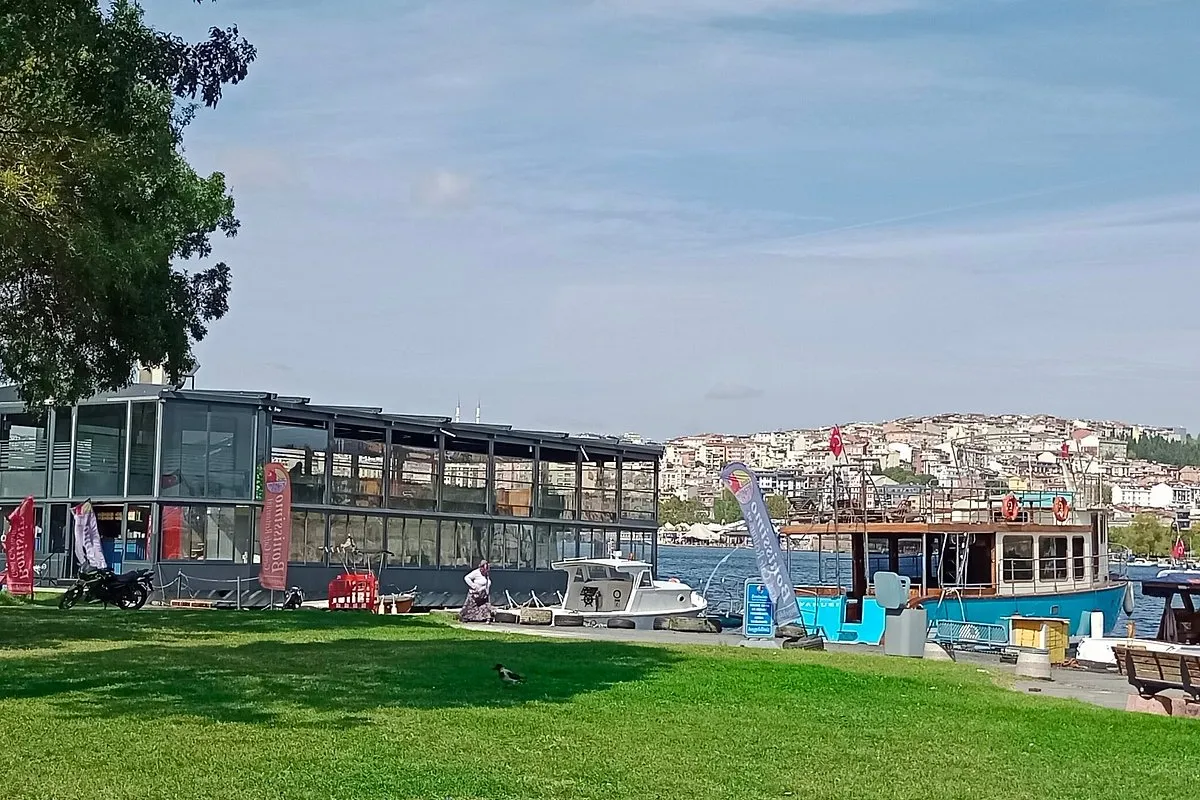 Balat Parkı Marina in Istanbul, Turkey — photo 2