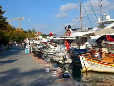 Kuruçeşme Park Marina in Beşiktaş, Turkey